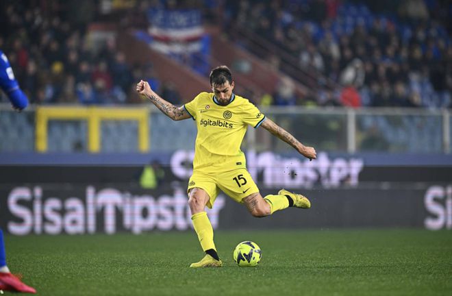 包含桑普多利亚客场失利，主教练指明训练方向的词条