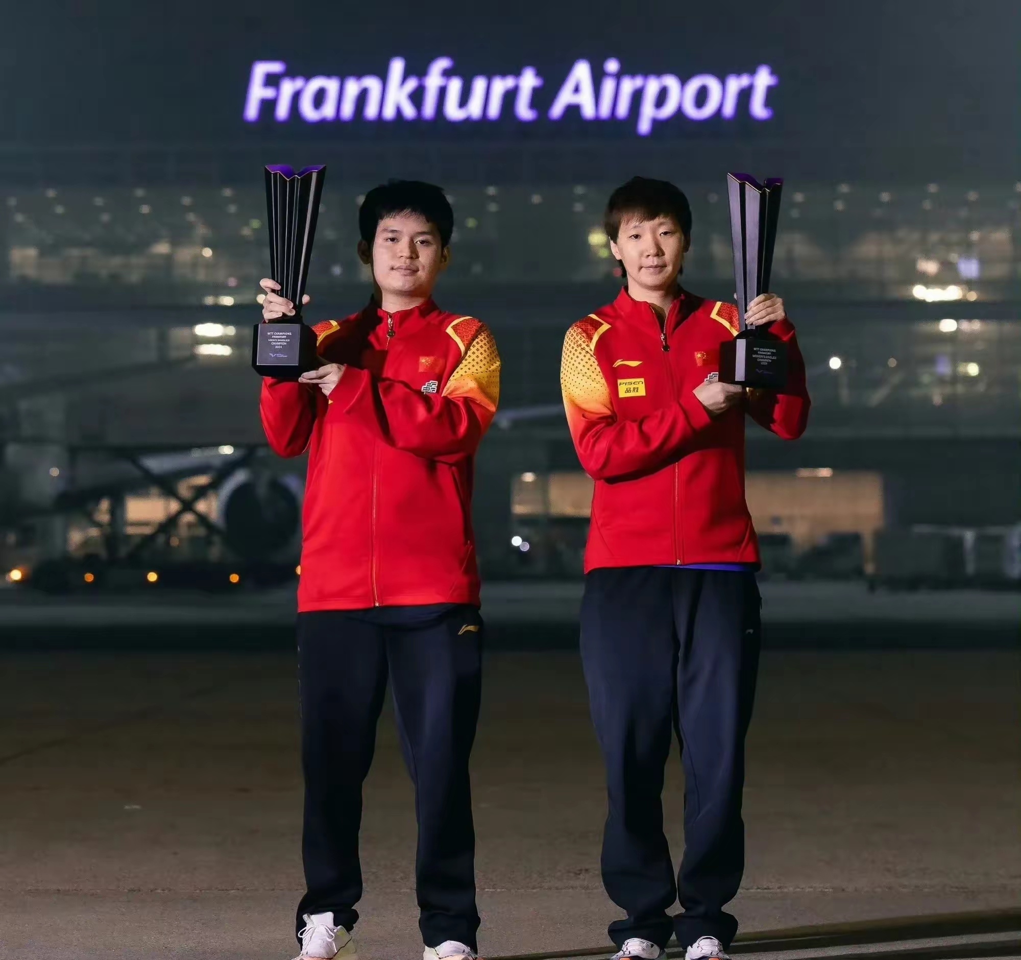 包含力拼胜利!球员奋勇争夺冠军宝座的词条 包含力拼胜利!球员奋勇争夺冠军宝座的词条