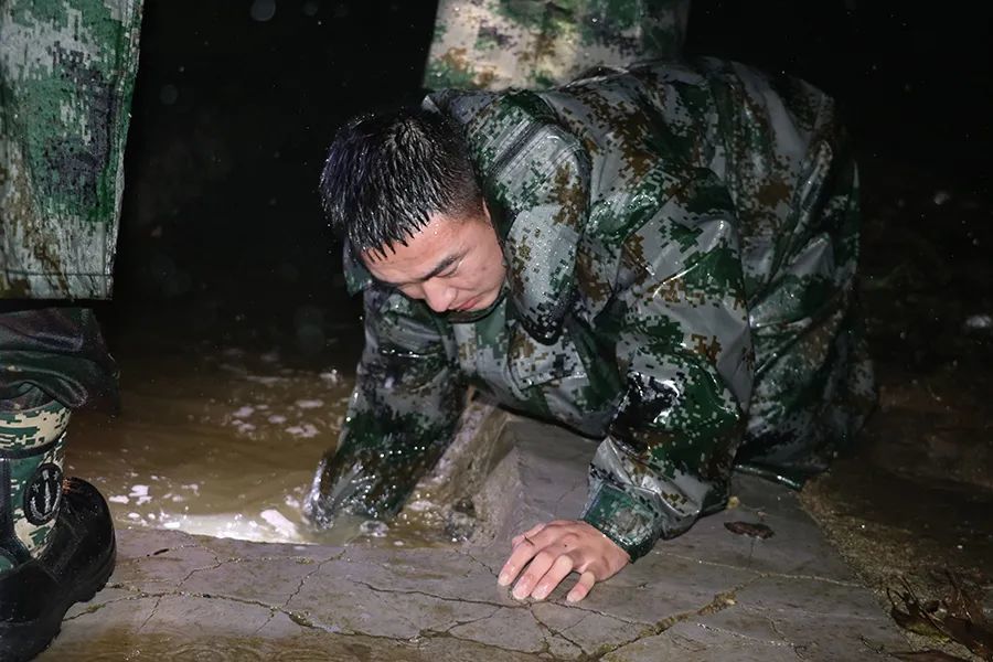 爱游戏网页版-火箭队夺冠形势危急，多方备战救火的简单介绍