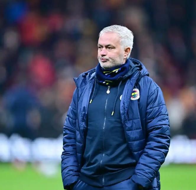 加拉塔萨雷力挫对手,晋级淘汰赛的简单介绍 加拉塔萨雷力挫对手,晋级淘汰赛的简单介绍