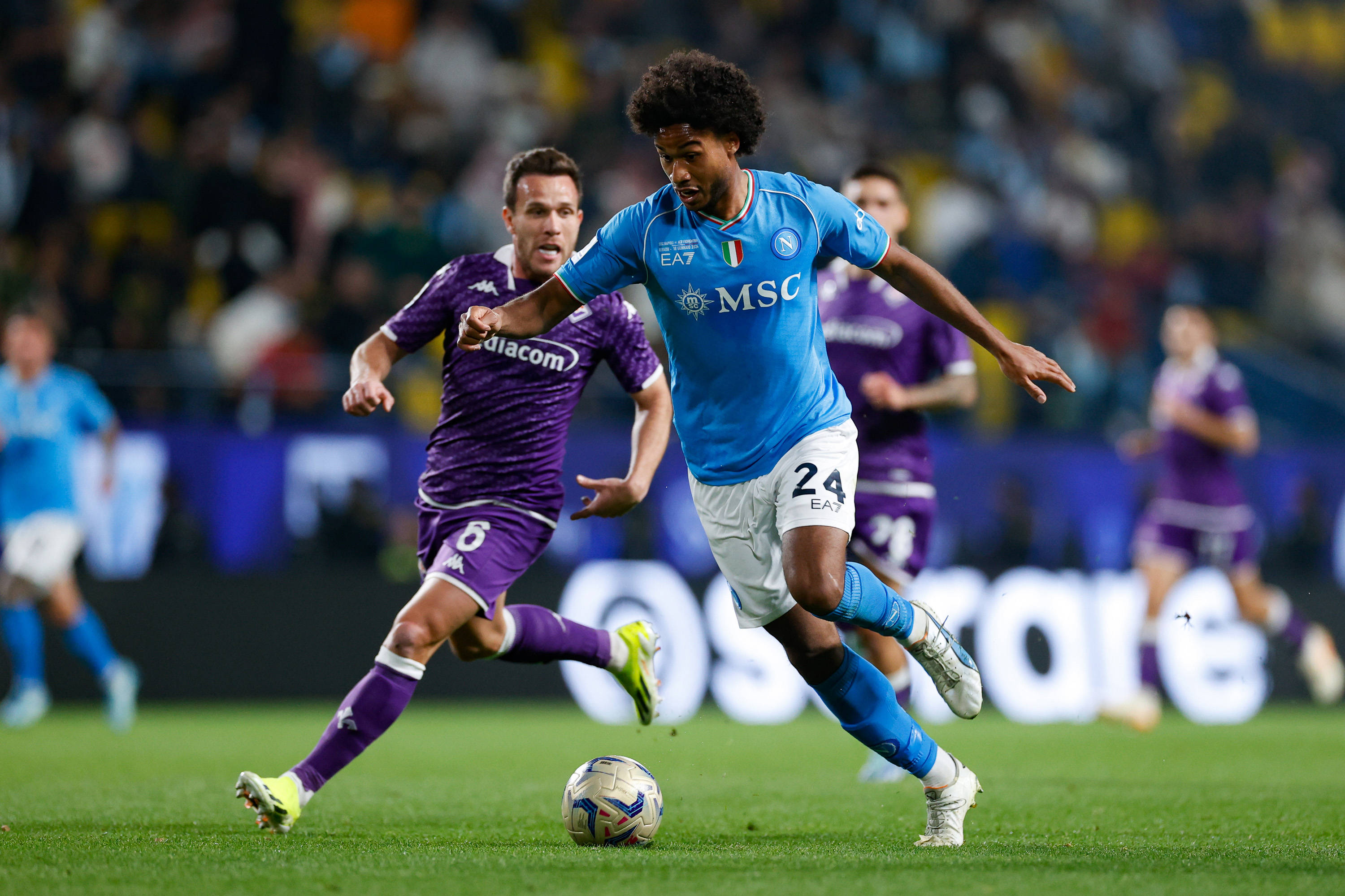 爱游戏官网-包含佛罗伦萨锋线火力全开，连战连胜的词条