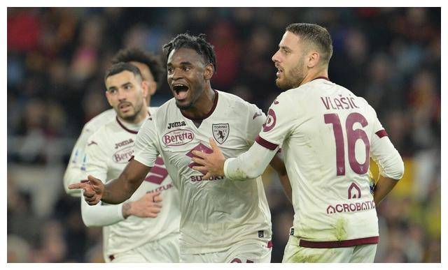 包含佛罗伦萨锋线火力全开，连战连胜的词条