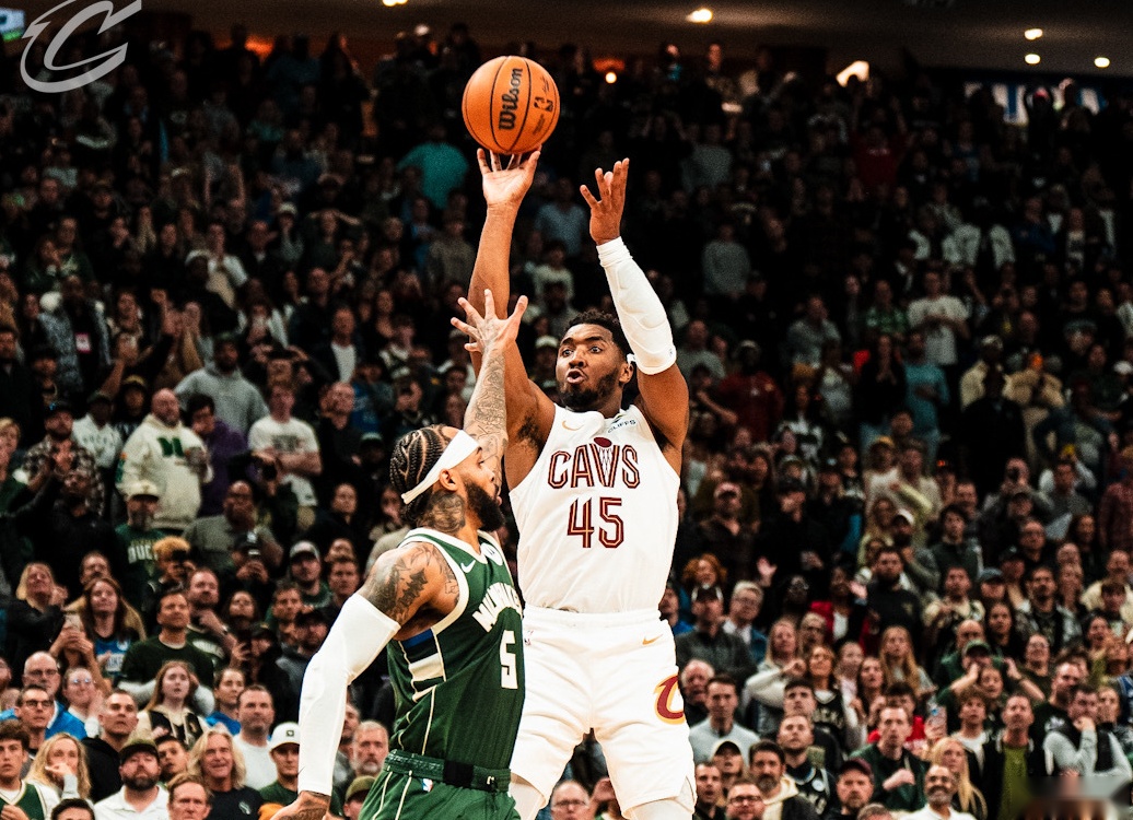 爱游戏官方登录入口-猛虎队逆转战胜黑马，继续领跑东部的简单介绍