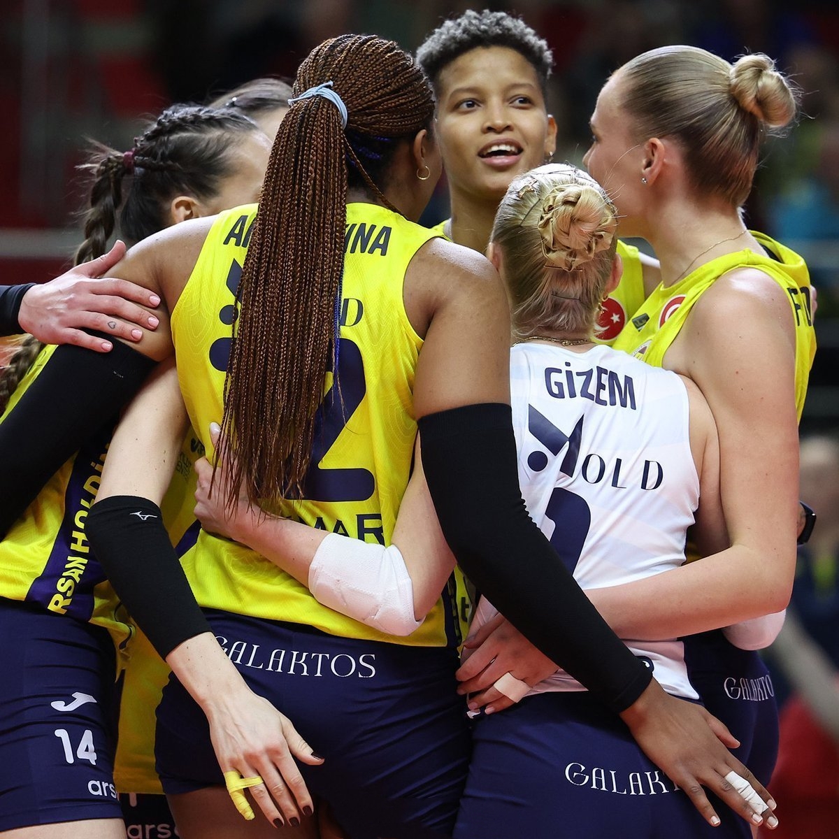 美国女排全面崛起，成功晋级半决赛