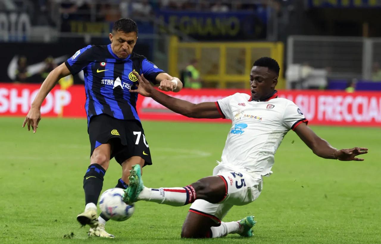 包含卡利亚里挑战国际米兰,双方实力对碰的词条 包含卡利亚里挑战国际米兰,双方实力对碰的词条