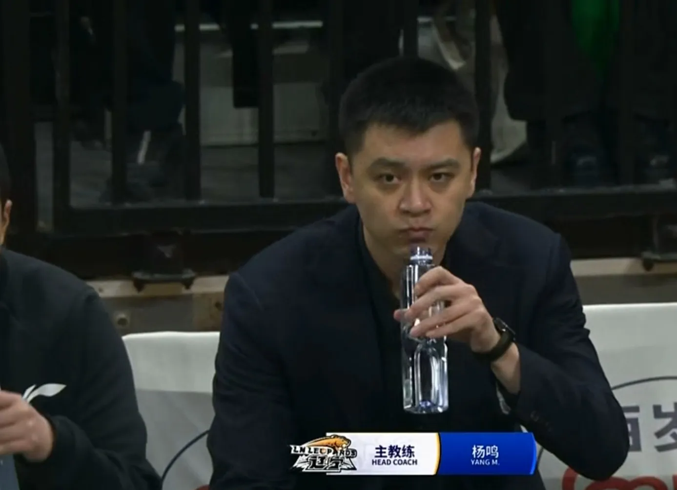 爱游戏登录-广东队主教练发布战前动员会发言