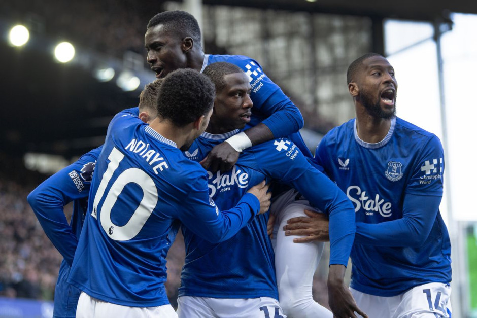 爱游戏官网网页版入口-克莱蒂亚客场逆袭，实现联赛客场连胜