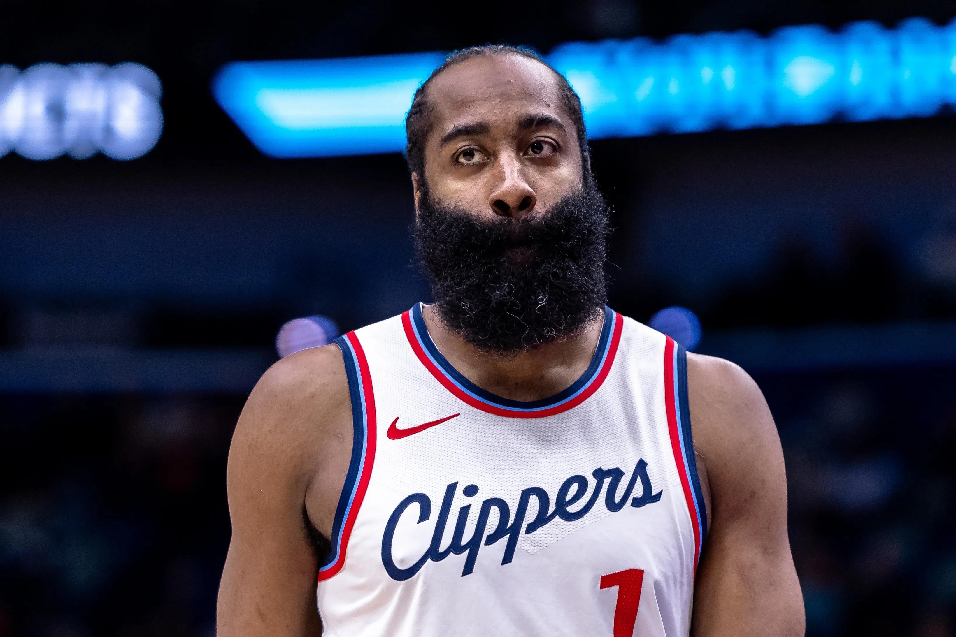 爱游戏入口-哈登遭遇伤病困扰，篮网队面临挑战