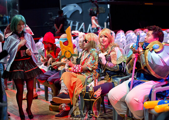 爱游戏-战火延烧神秘劲旅对决燃烧全场的简单介绍