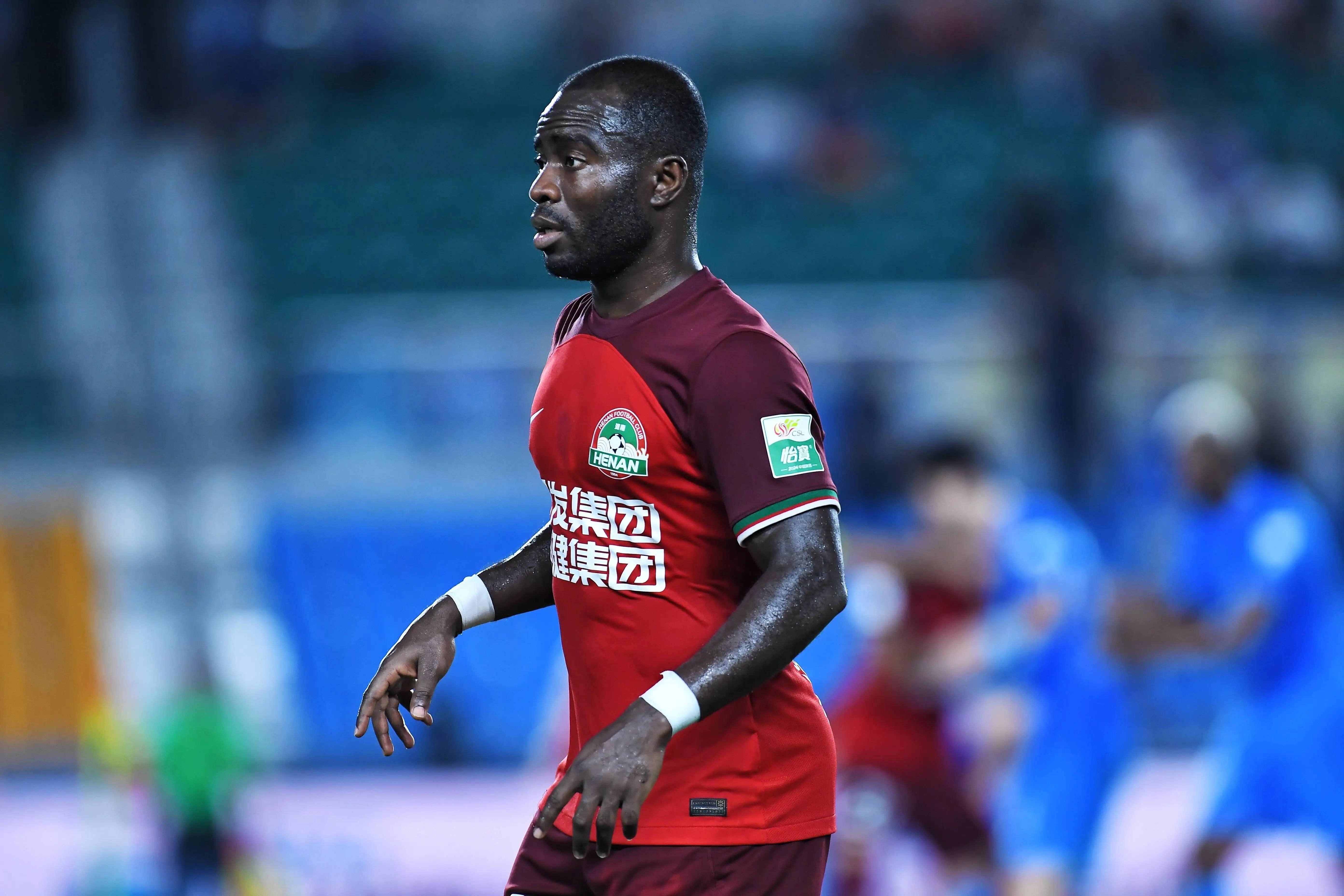 暴力射门震惊全场,球员自信满满的简单介绍 暴力射门震惊全场,球员自信满满的简单介绍